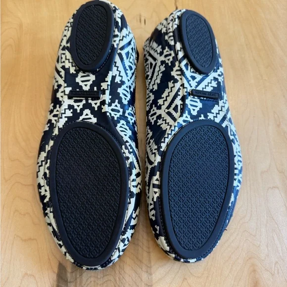 Tory Burch Minnie Flats - Navy and White Geometric - Size 10 - Picture 3 of 4